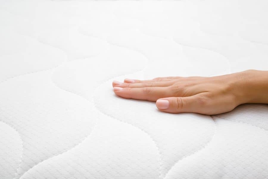 5 astuces pour se débarrasser d’une vieille tâche sur un matelas — free download